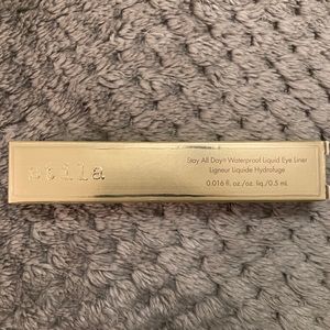 Stila stay all day waterproof liquid eyeliner